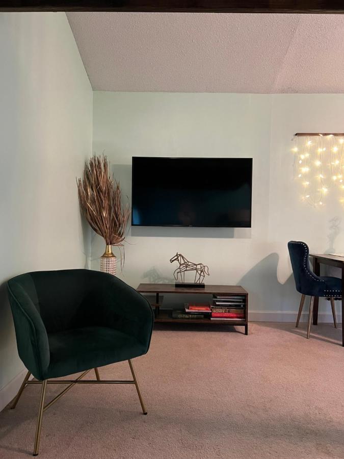 Cozy Loft With Parking And Private Patio W/ Grill Apartman Wilmington  Kültér fotó